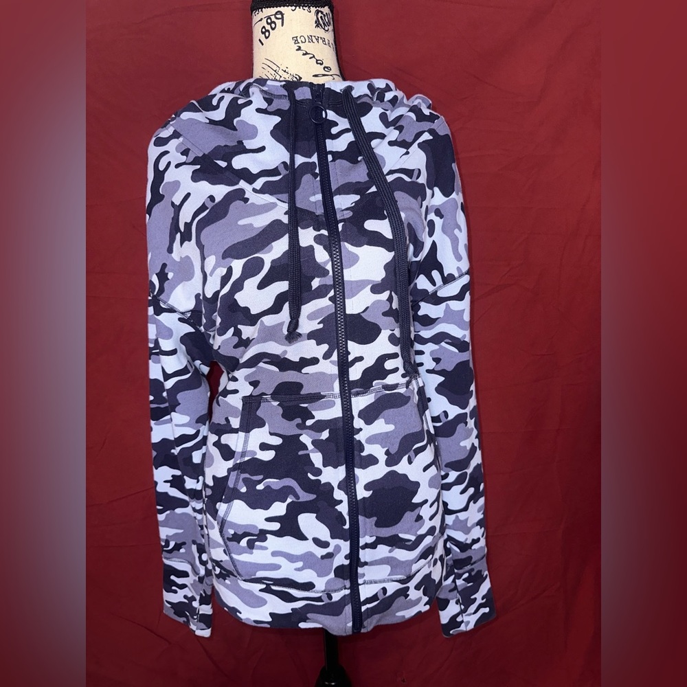 Blue Camouflage Fabletics Zip Up Hoodie